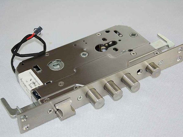 带岭24小时上门开锁公司